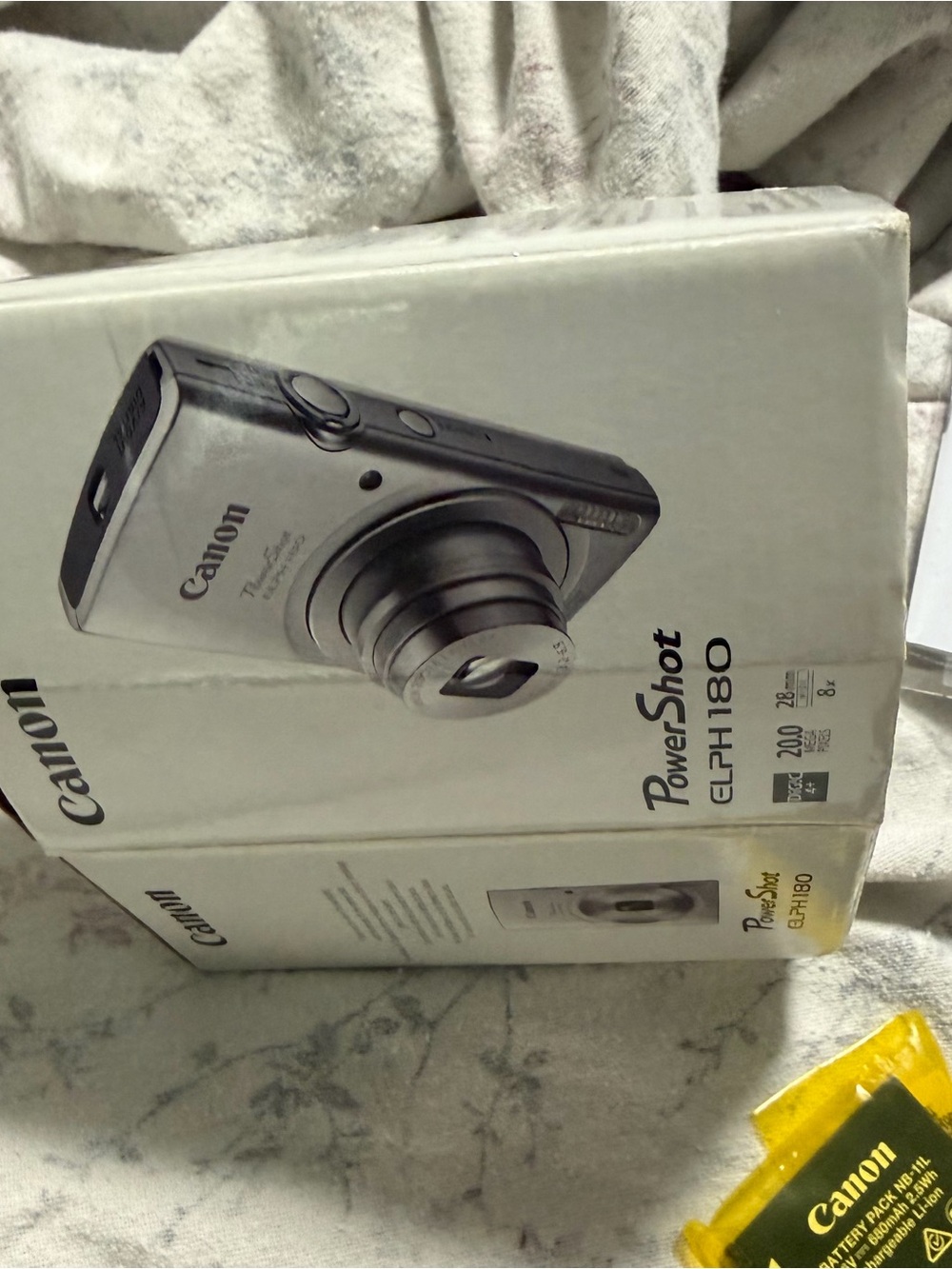 Canon powershot ELPH 180 Silver Point-and-Shoot Digital Camera brand new in box - Picture 2 of 9